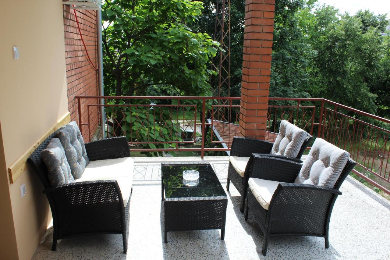 M Apartment Vrsac Bagian luar foto